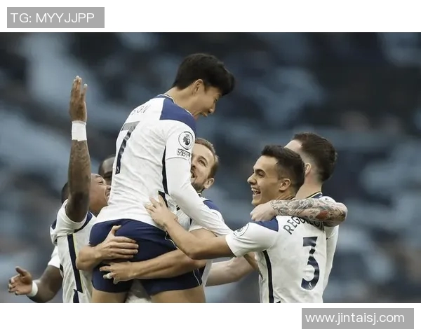 圣洛伦索对决强敌全力以赴期待精彩赛事展现足球魅力